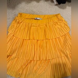 Zara pleated miniskirt